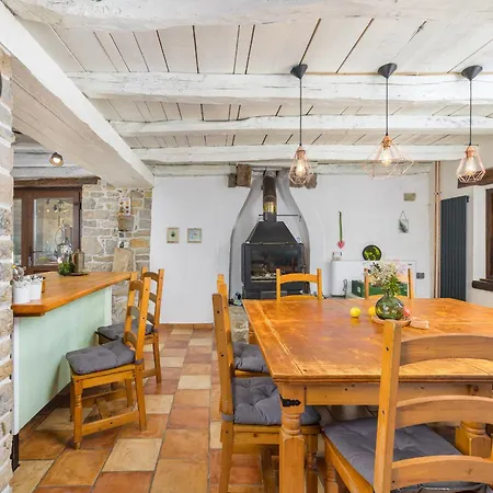 Magical Glavini With Privacy & Stunning Panoramic Views *